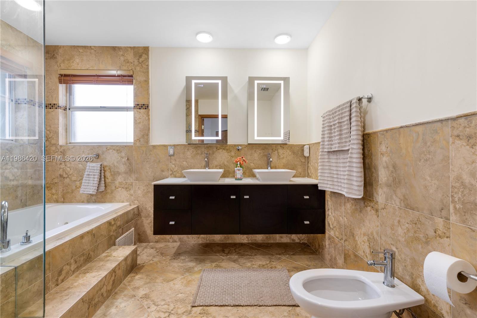 IMPERIAL GROUP - Residential