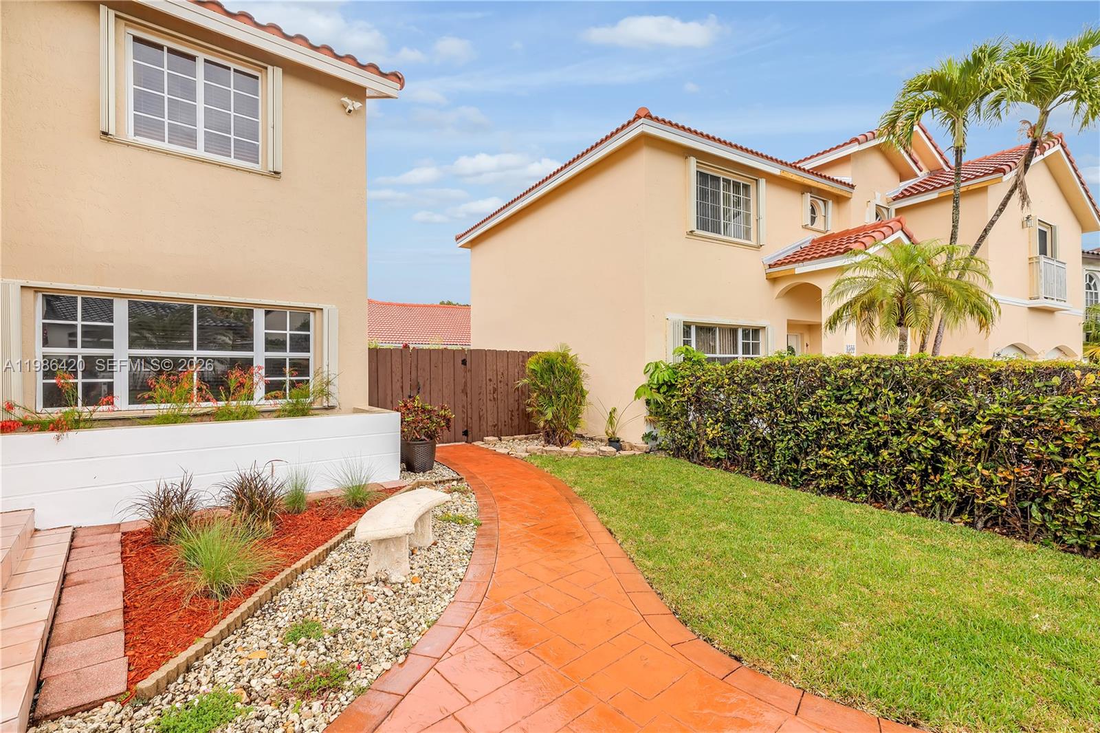 IMPERIAL GROUP - Residential