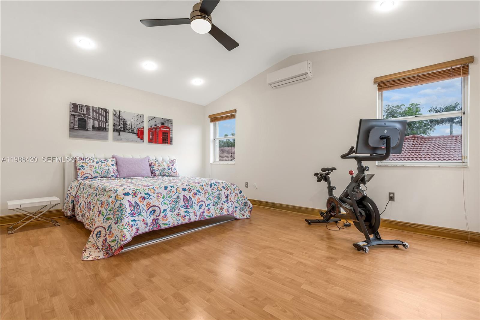 IMPERIAL GROUP - Residential