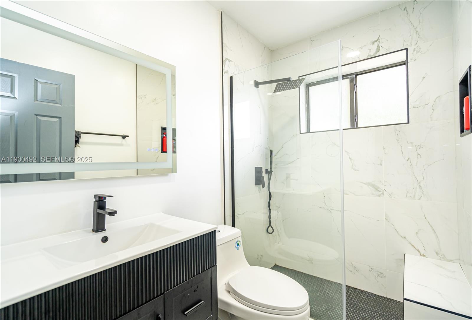 CAROL CITY LAKE STEVEN ES - Residential