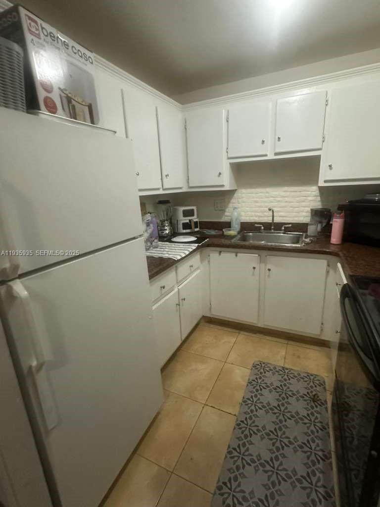 CAMBRIDGE CONDO - Residential