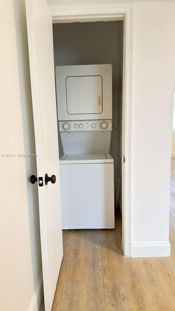 ISLE OF NORMANDY MIAMI VI - Residential Lease