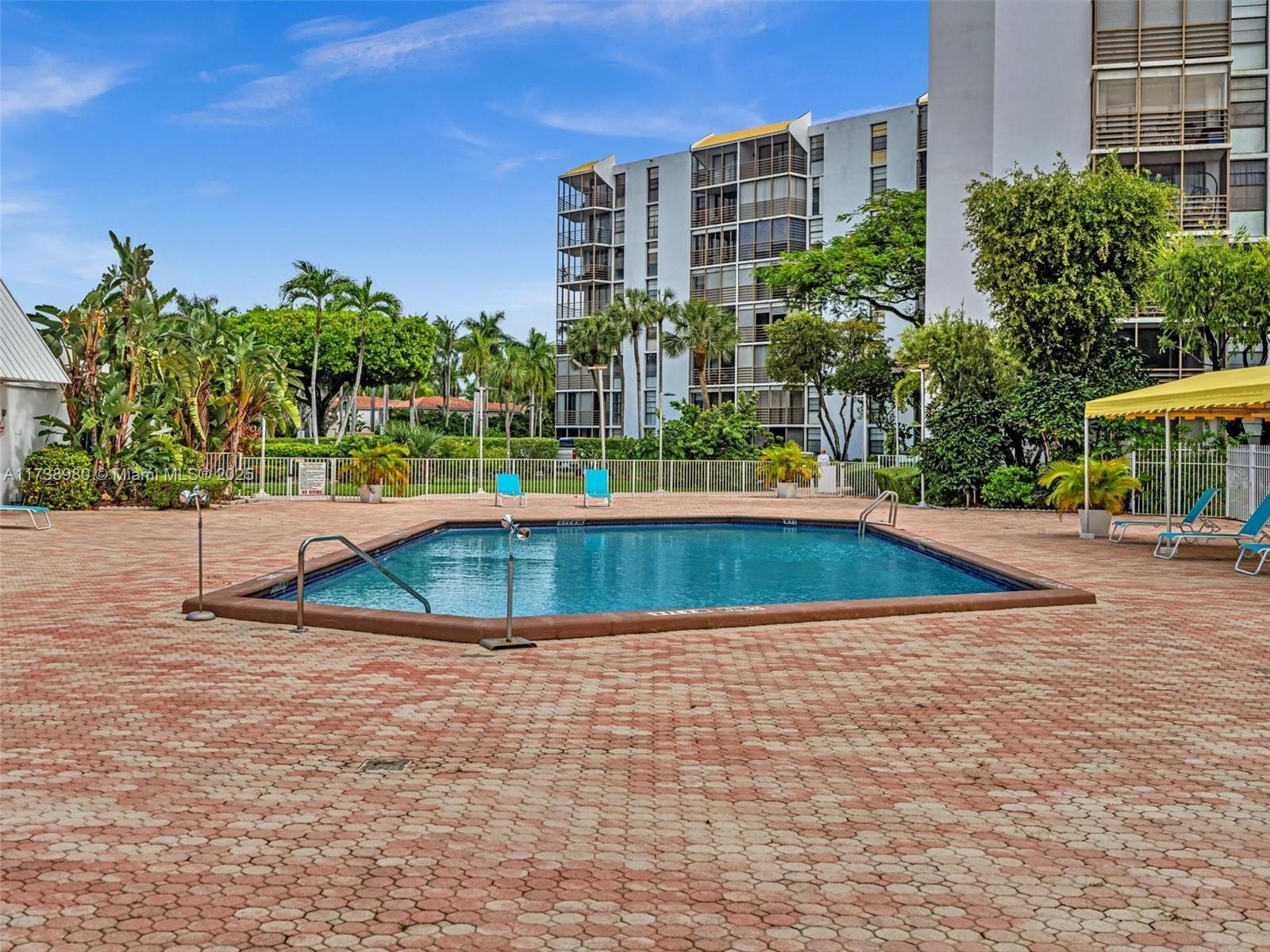 BISCAYA IV CONDO - Residential
