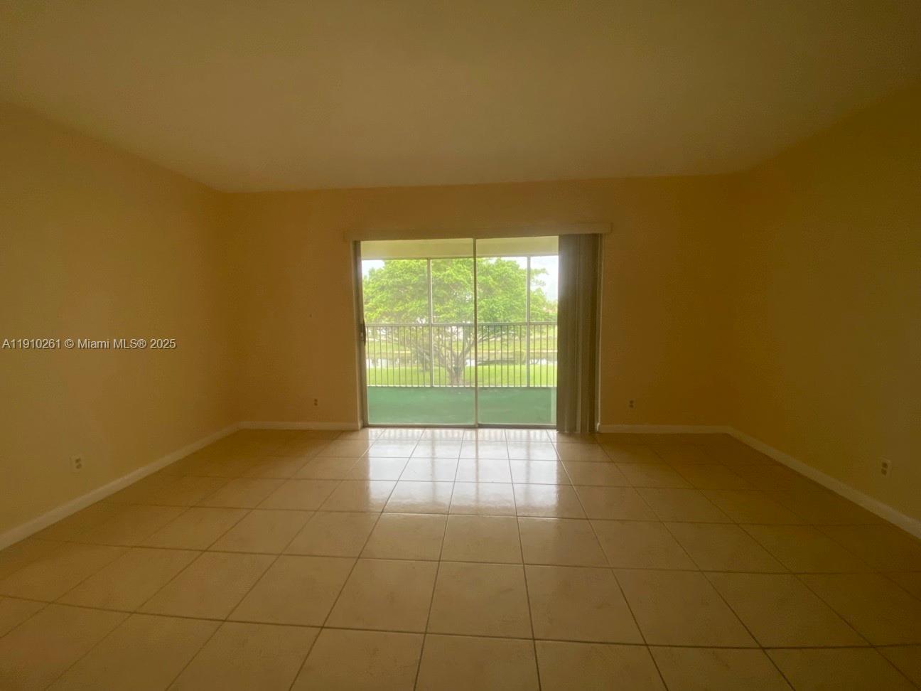 ROYAL PARK GARDENS III-H - Residential Lease