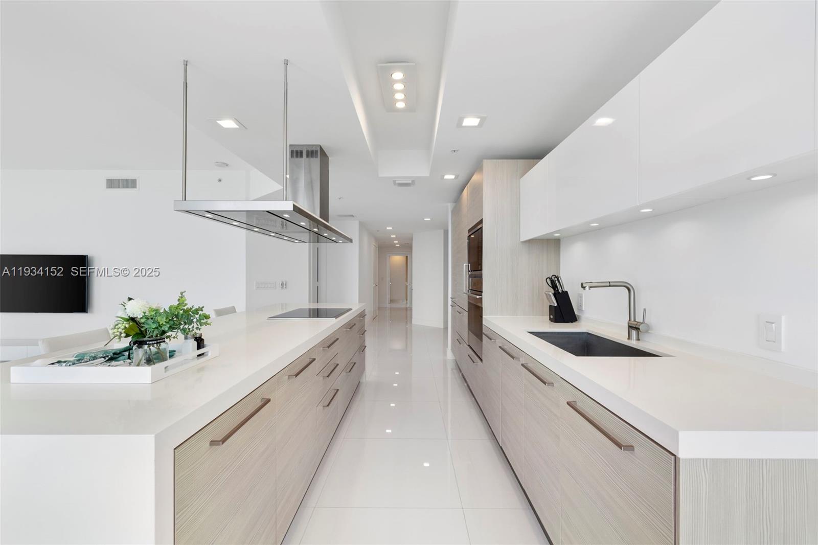 THE RESERVE AT MARINA PALM - Residential