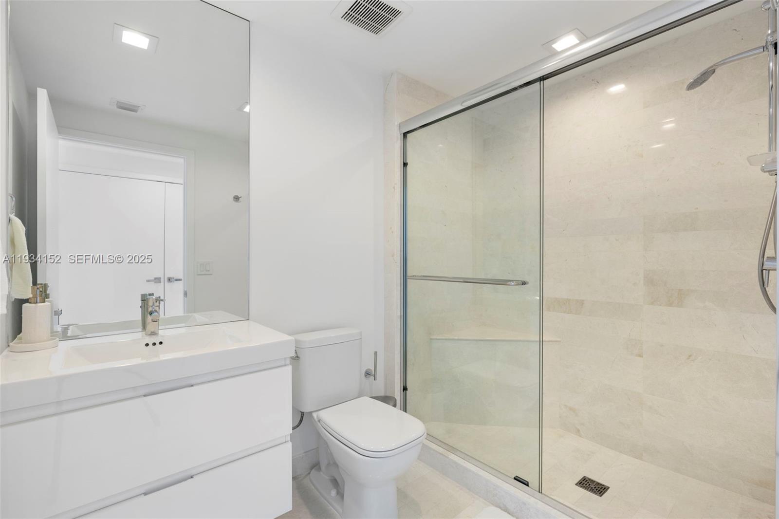 THE RESERVE AT MARINA PALM - Residential