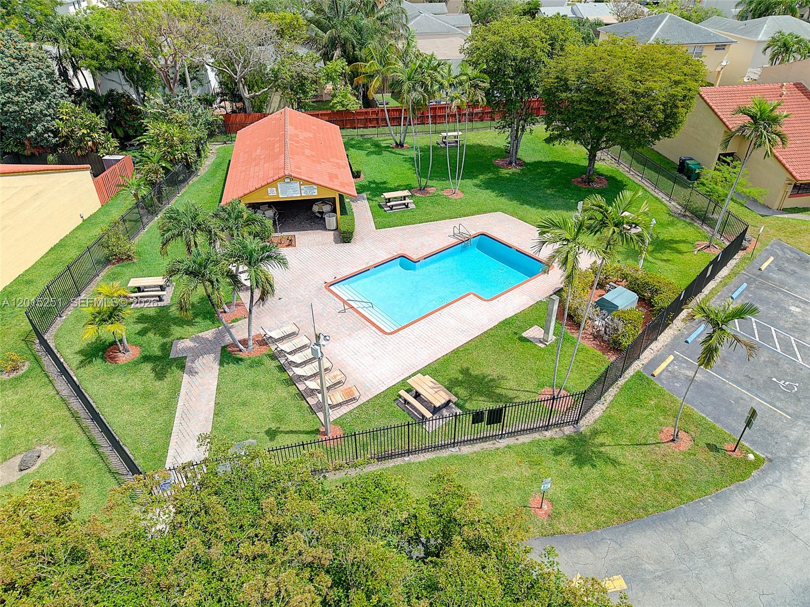 SPRINGFEVER - Residential