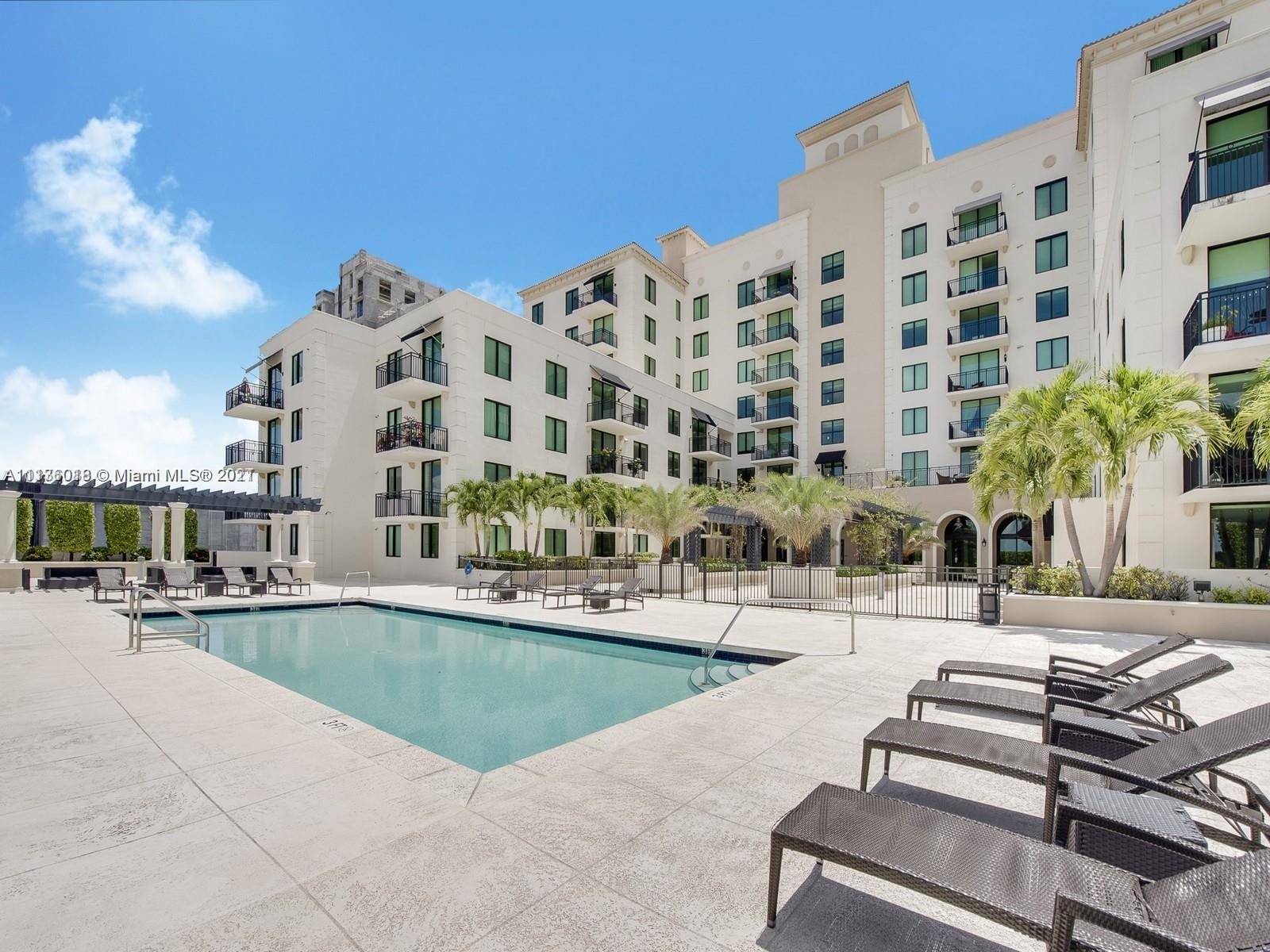 Located in the hearts of Coral Gables, close to shops, restaurants and Merrick Park Mall.
Remodeled, 1 bedroom, 1.5 bathroom, walk in closet, impact windows, open balcony.
Kitchen has stainless steel Bosch appliances, (washer/dryer, dishwasher) Italian cabinetry, granite countertop.