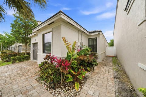 Photo of 3384 NW 5th St, Pompano Beach, FL 33069 (MLS # A12038547)