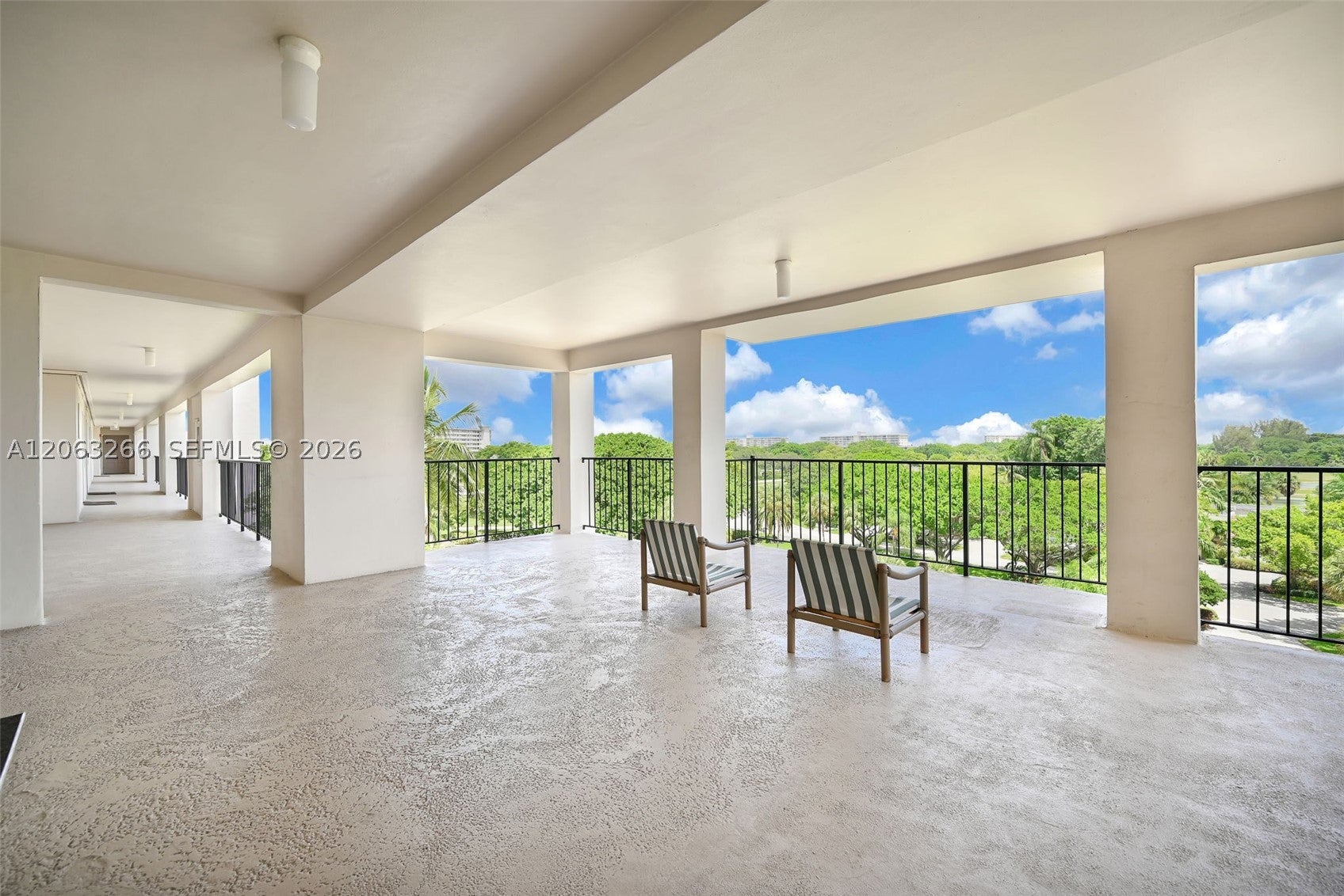 3200 N Palm Aire Dr 610