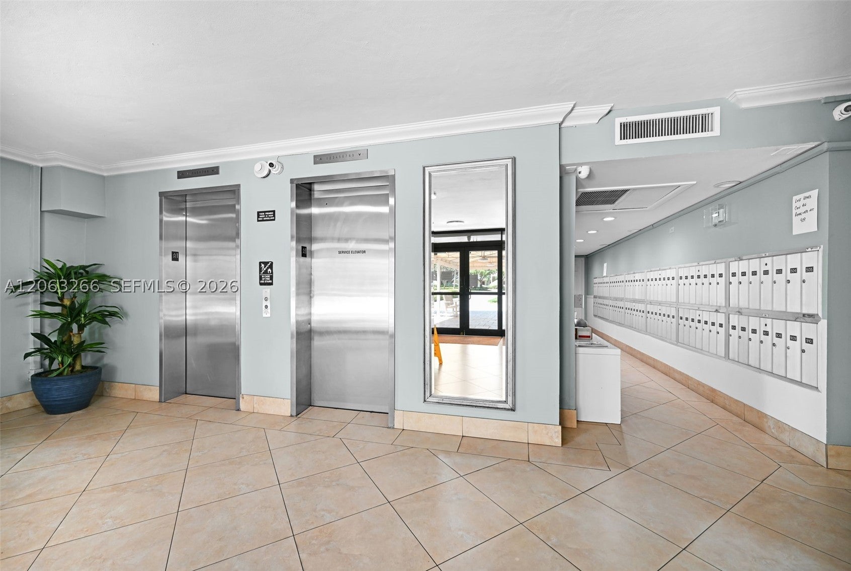 3200 N Palm Aire Dr 610