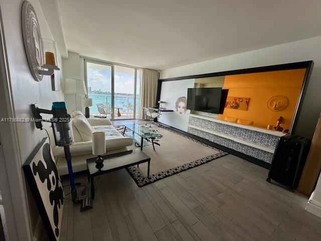 1100 W West Ave 620