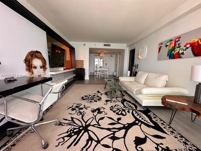 1100 W West Ave 620