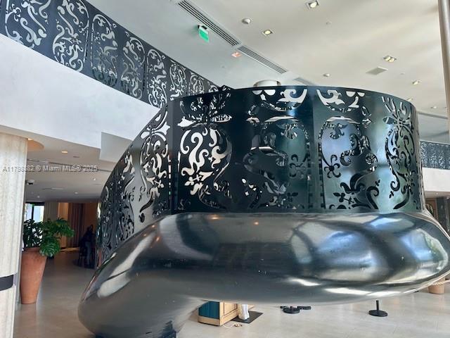 MONDRIAN SOUTH BEACH - Residential Lease