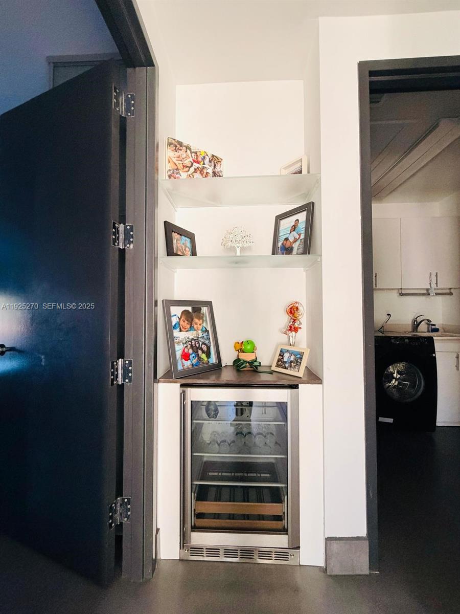 THE COURTYARDS AT THE POIN - Residential Lease