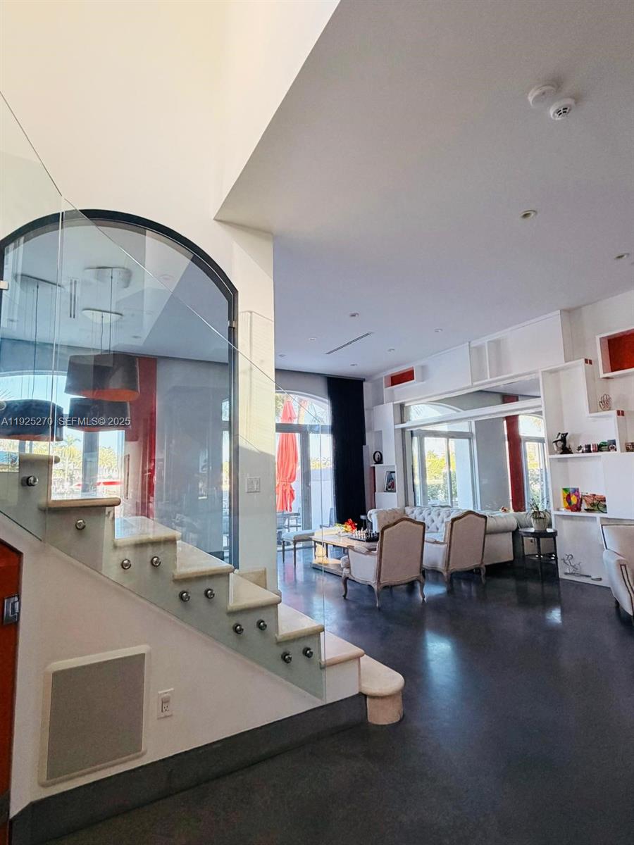 THE COURTYARDS AT THE POIN - Residential Lease