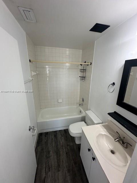 ROYAL PALMS CONDO - Residential Lease