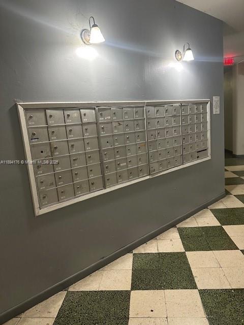 ROYAL PALMS CONDO - Residential Lease