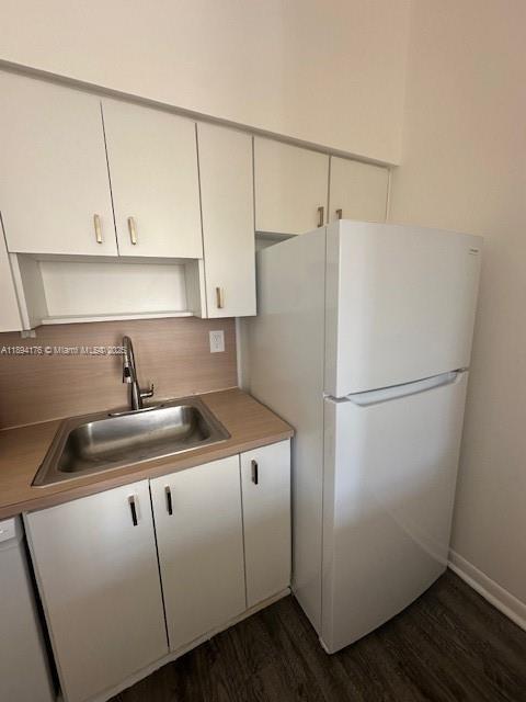 ROYAL PALMS CONDO - Residential Lease