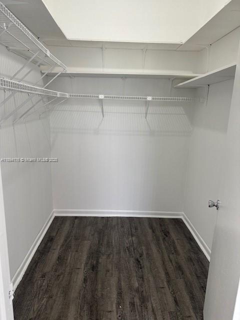 ROYAL PALMS CONDO - Residential Lease