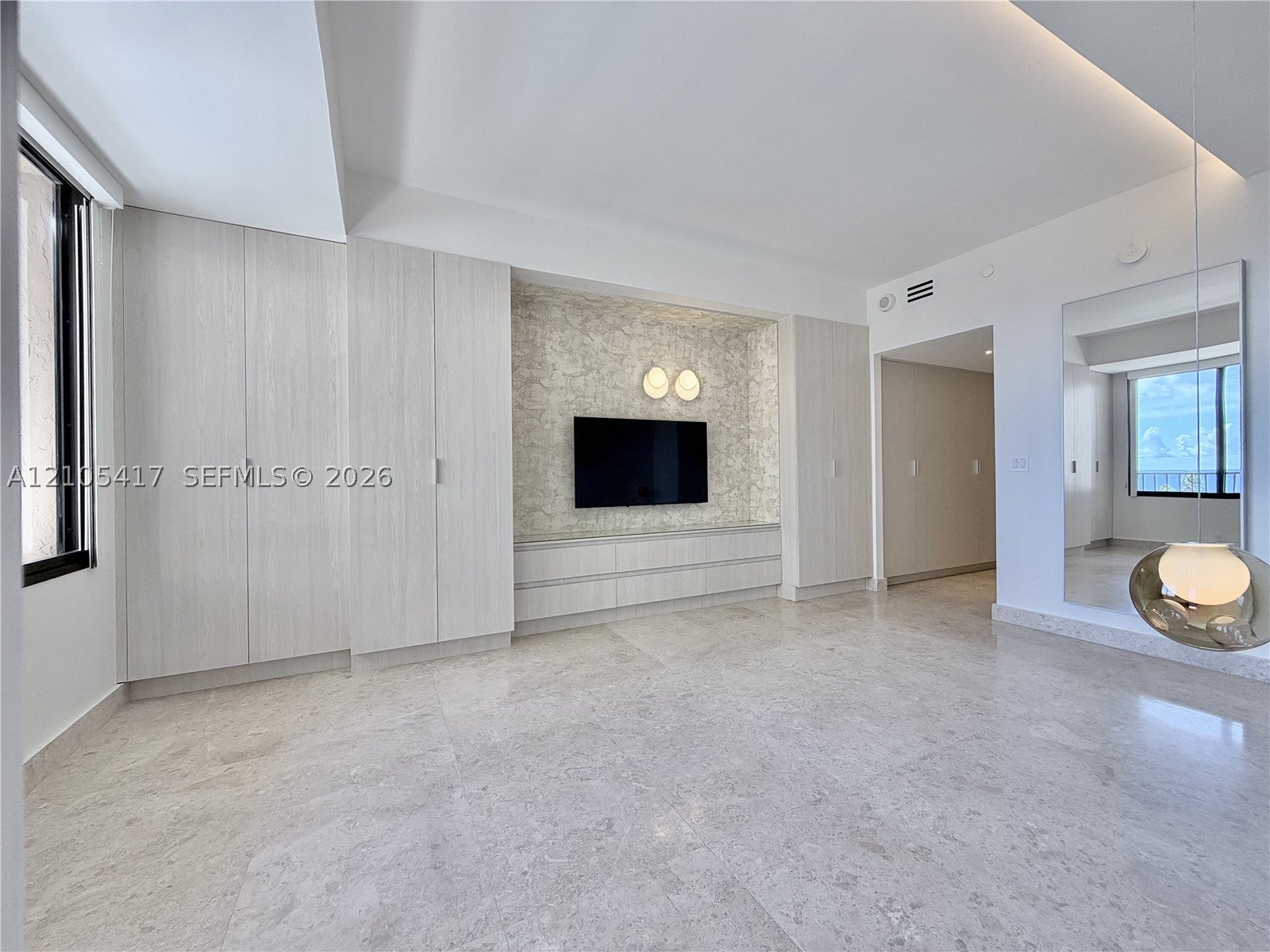 201 Crandon Blvd
