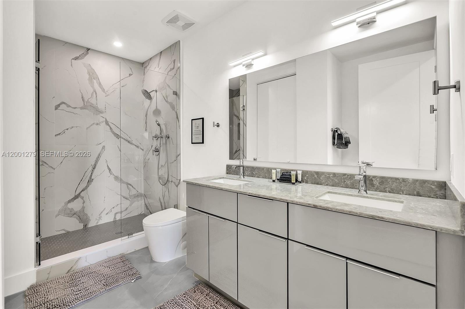 Everglade Land Sales Co - Residential Lease