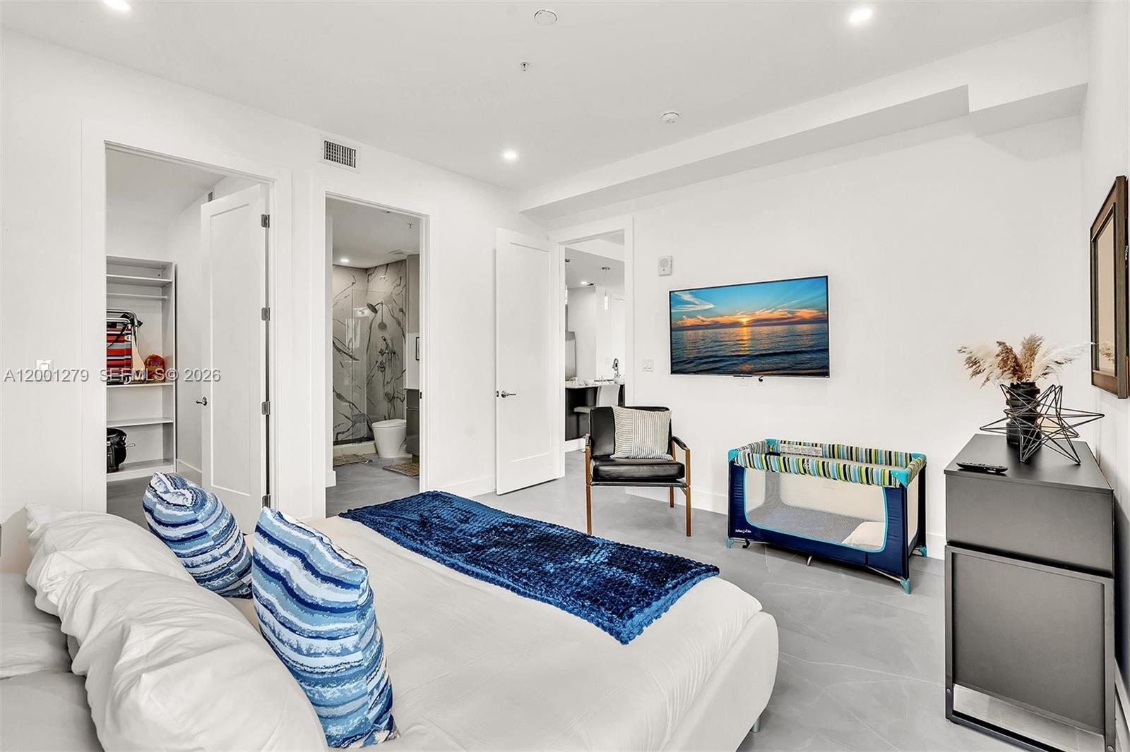 Everglade Land Sales Co - Residential Lease