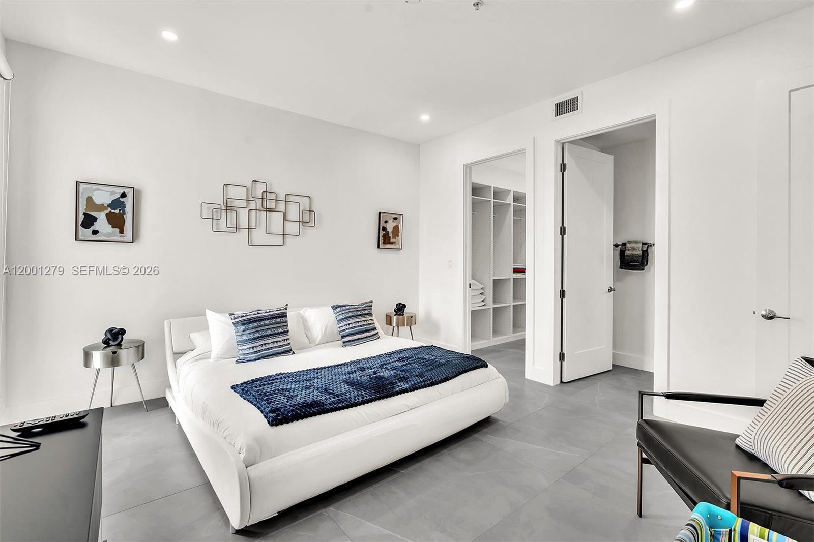 Everglade Land Sales Co - Residential Lease