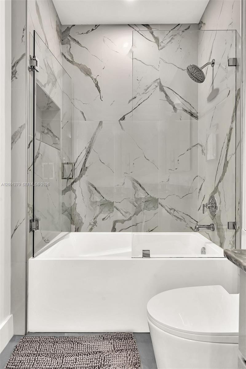 Everglade Land Sales Co - Residential Lease