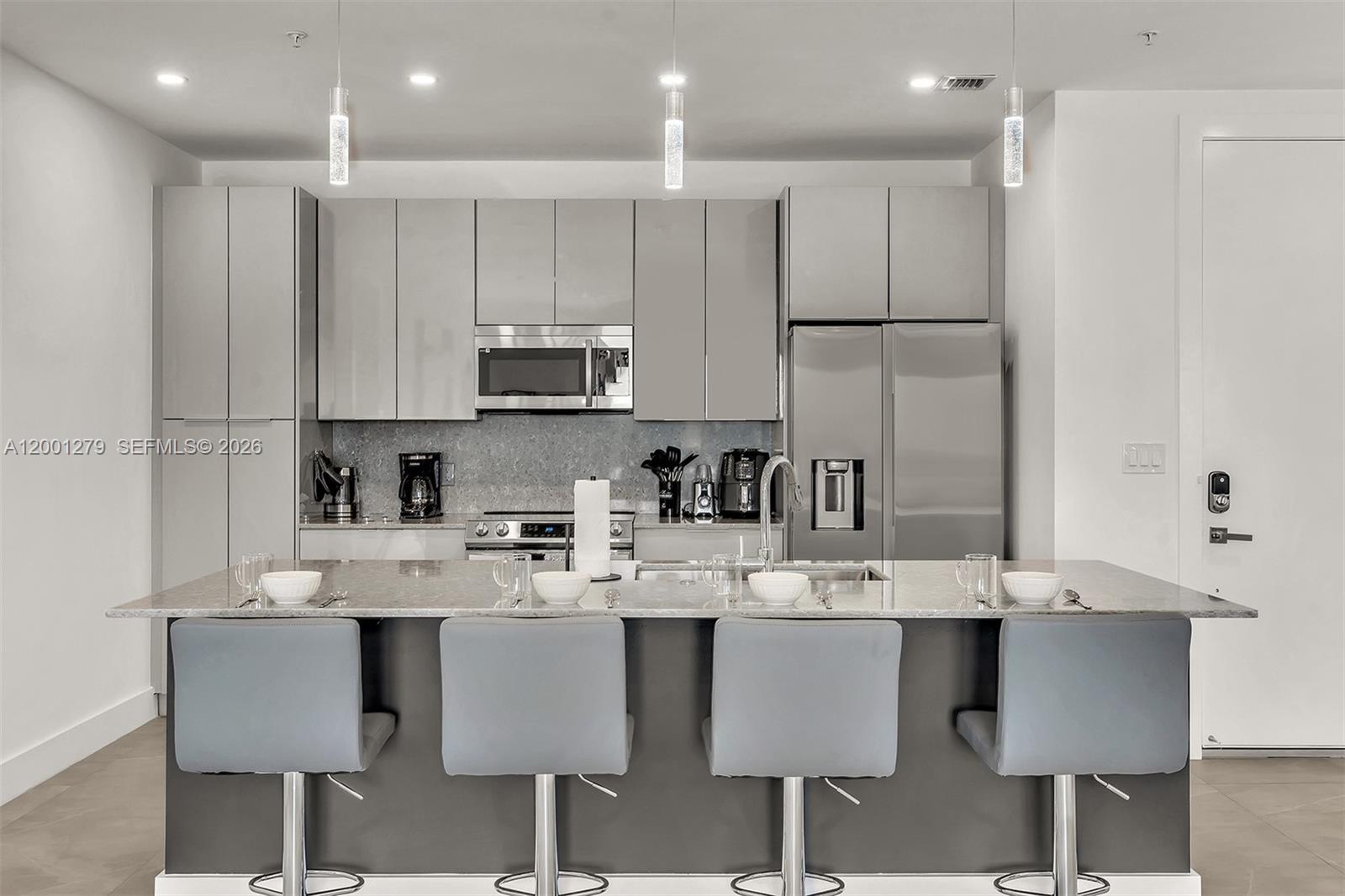 Everglade Land Sales Co - Residential Lease