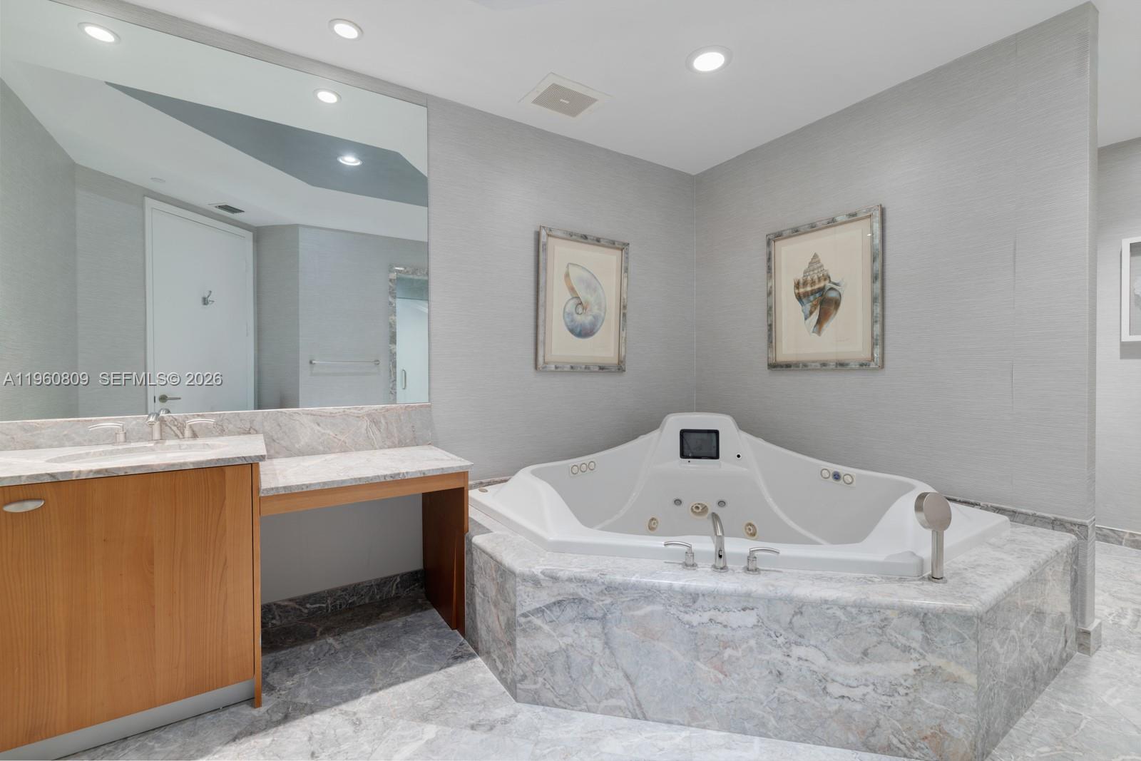 TURNBERRY OCEAN COLONY NO - Residential