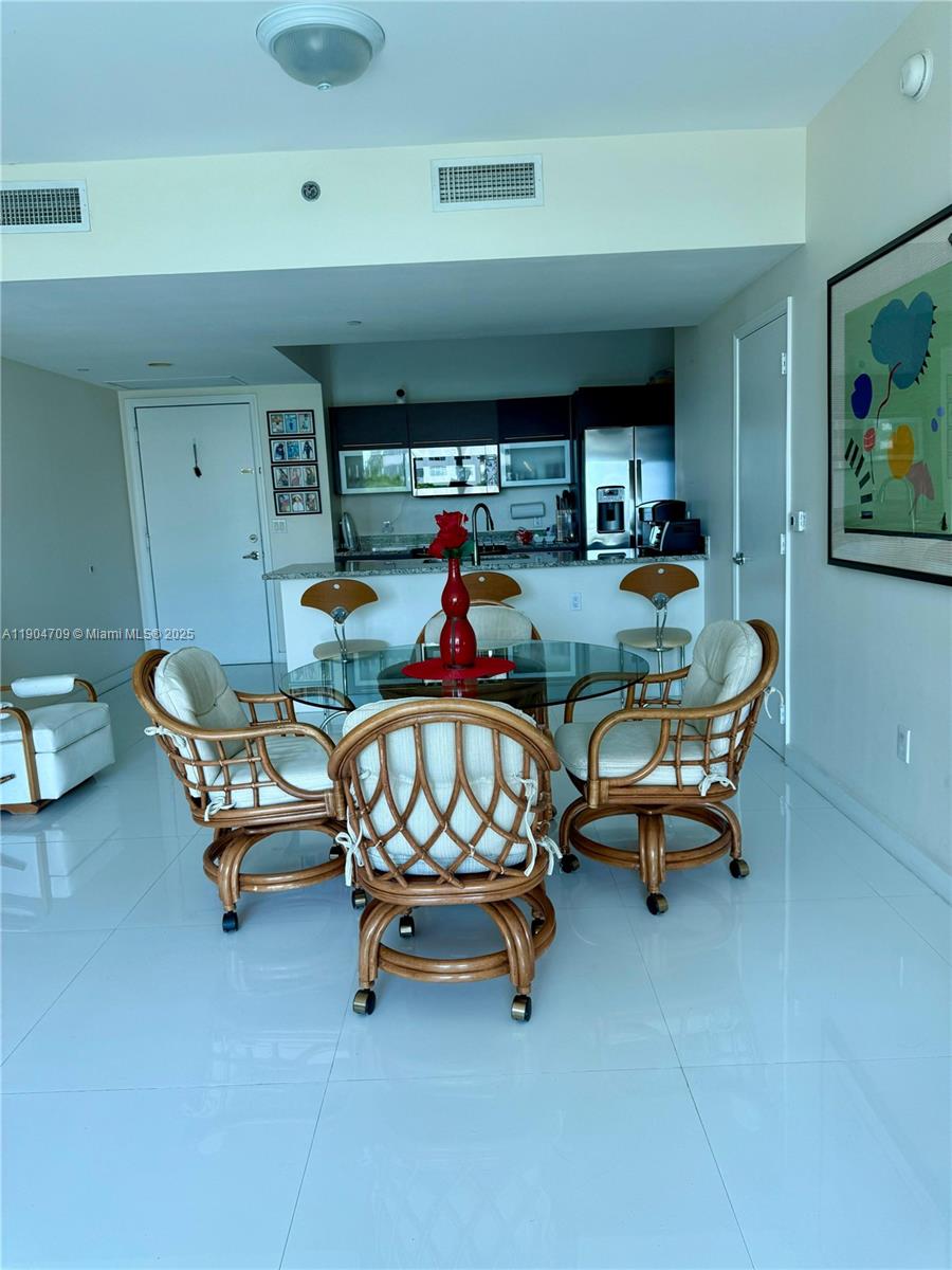 THE PLAZA 901 BRICKELL CO - Residential