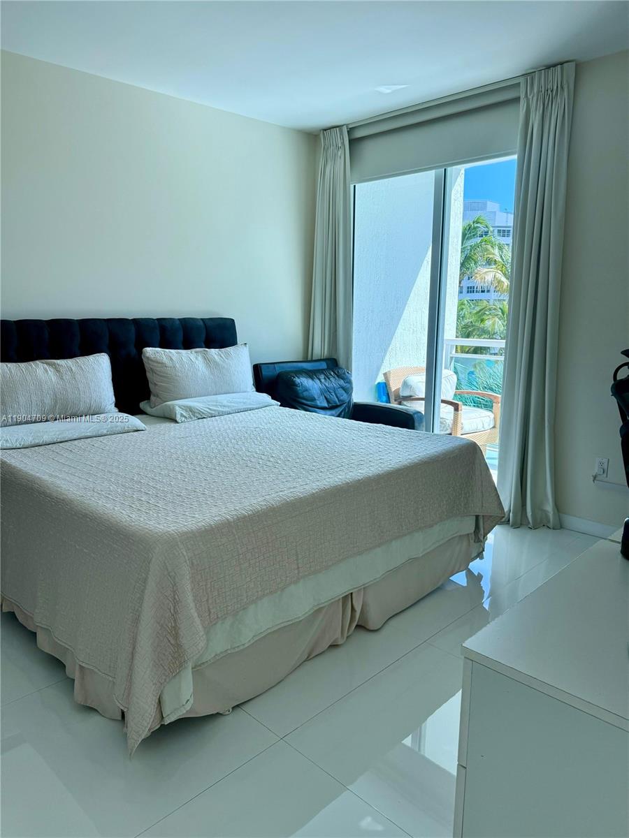 THE PLAZA 901 BRICKELL CO - Residential