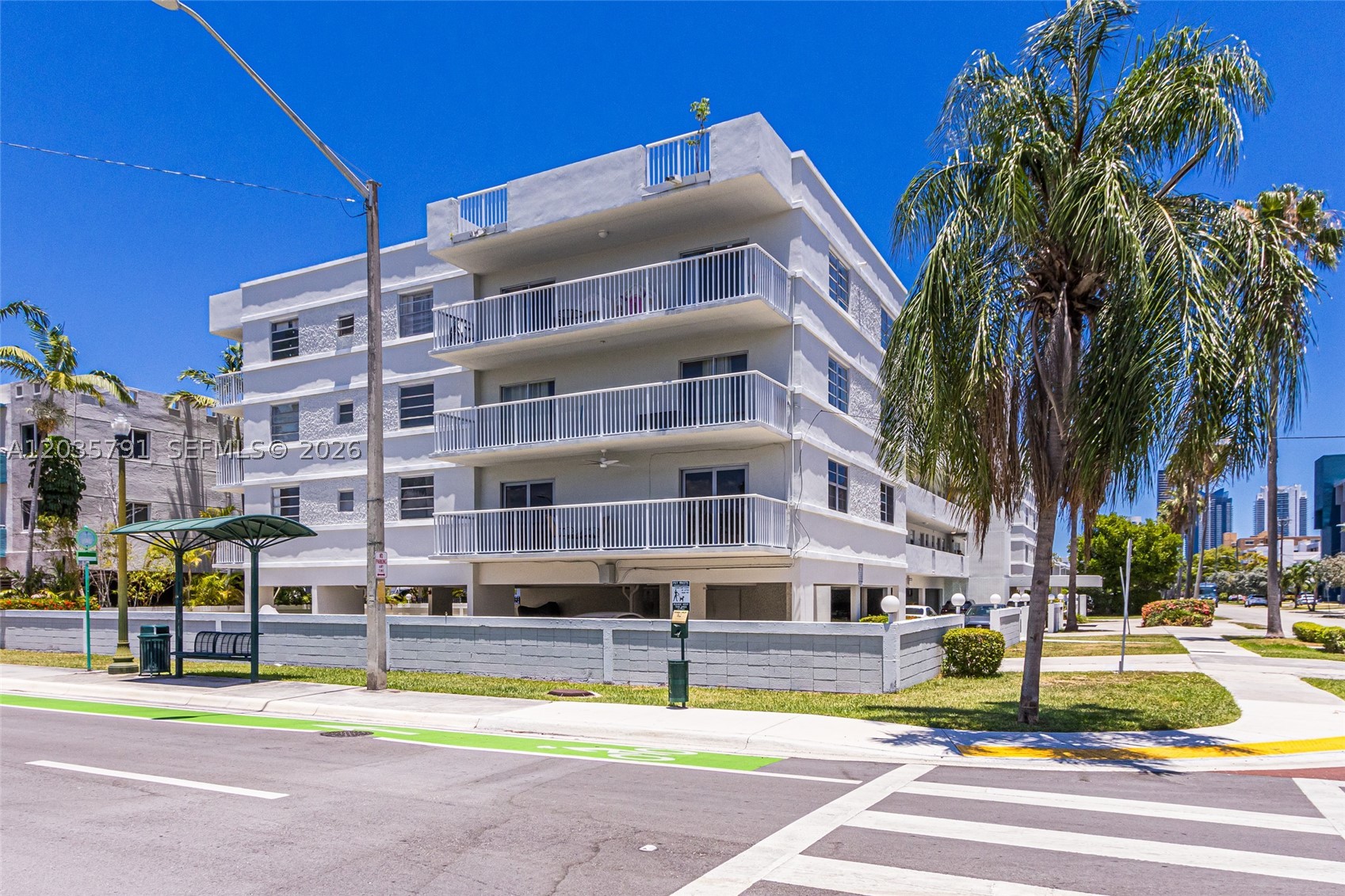 Photo 1 of 24 — 3527 NE 168th St 309, North Miami Beach, FL 33160
