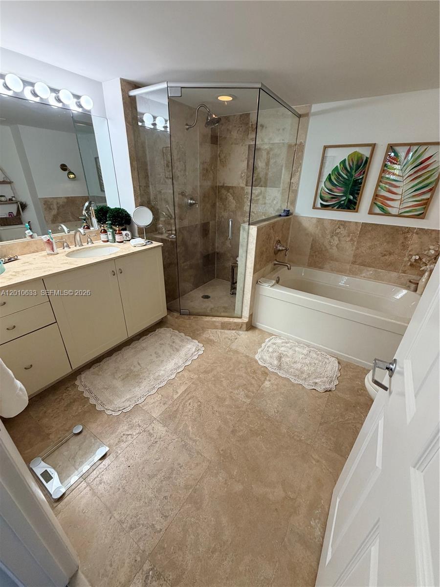 GABLES MARQUIS CONDO - Residential