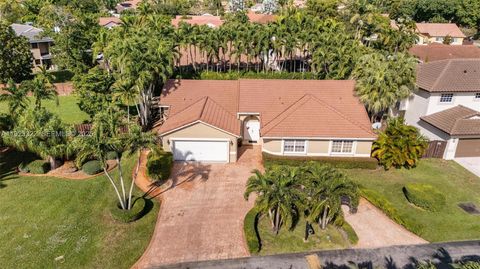 Photo of 15621 SW 45th Ter, Miami, FL 33185 (MLS # A11923322)