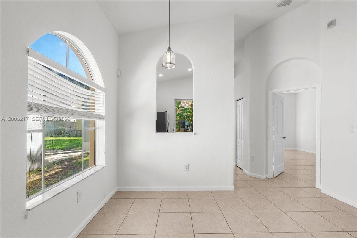 PORTOFINO PALMS - Residential