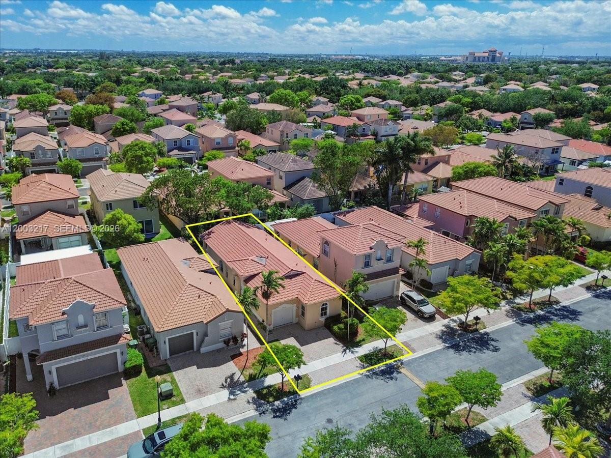 PORTOFINO PALMS - Residential