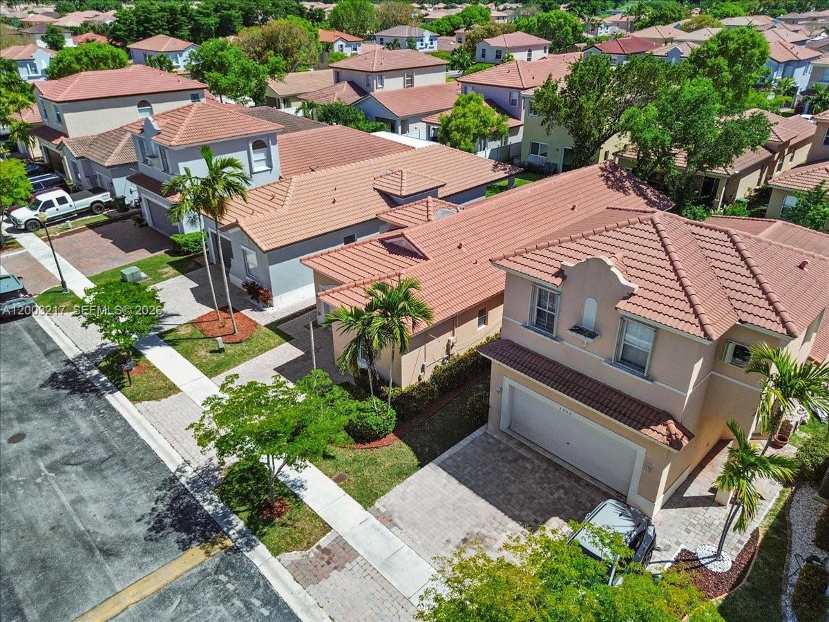 PORTOFINO PALMS - Residential
