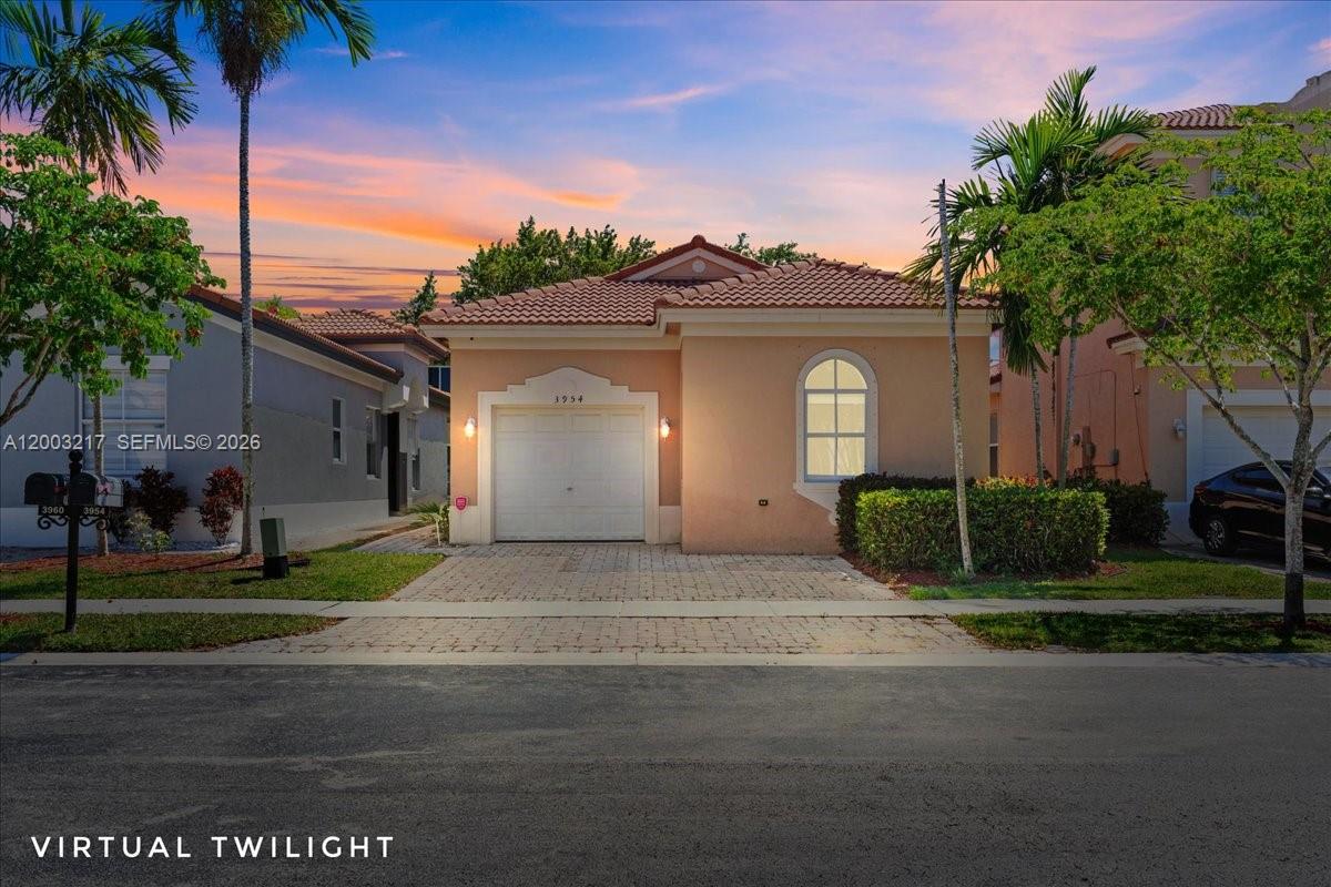 PORTOFINO PALMS - Residential