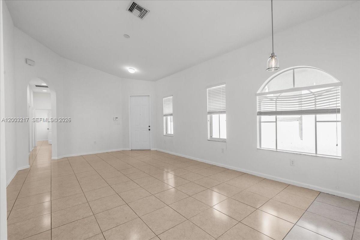 PORTOFINO PALMS - Residential