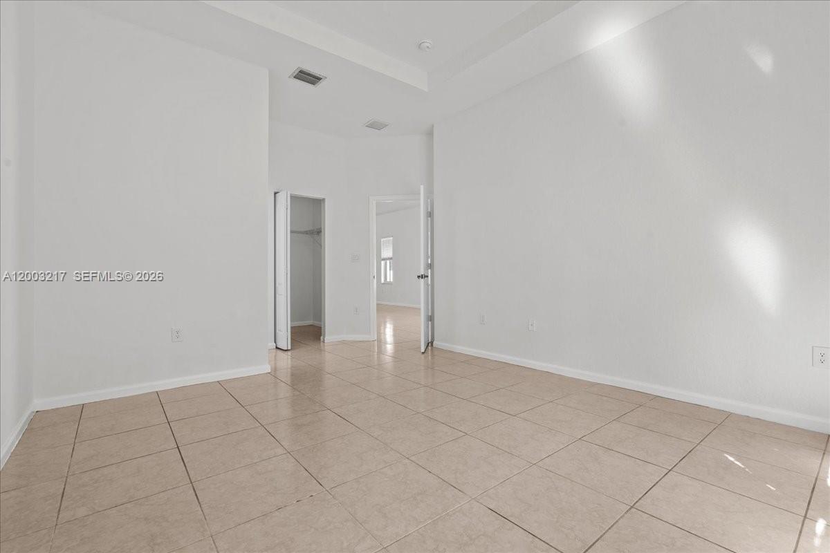 PORTOFINO PALMS - Residential