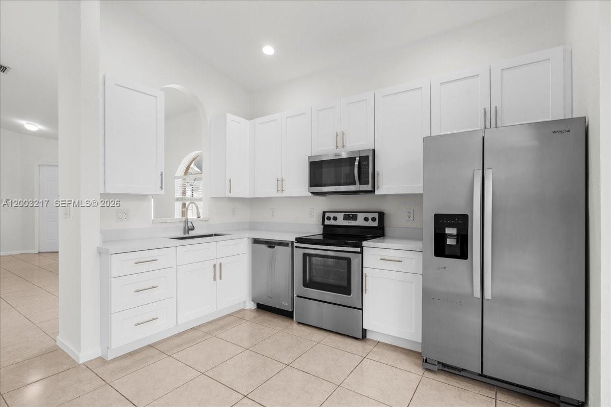 PORTOFINO PALMS - Residential