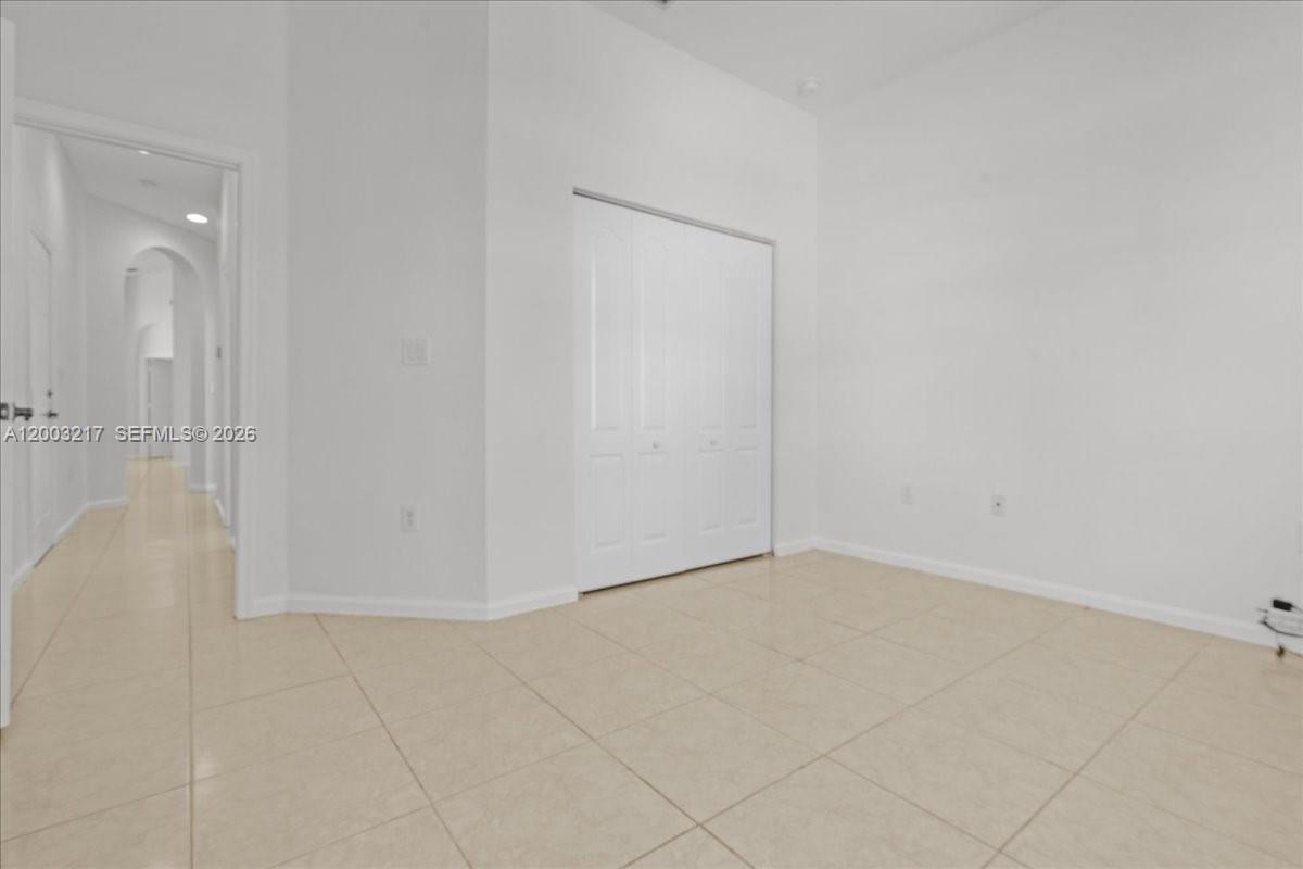 PORTOFINO PALMS - Residential