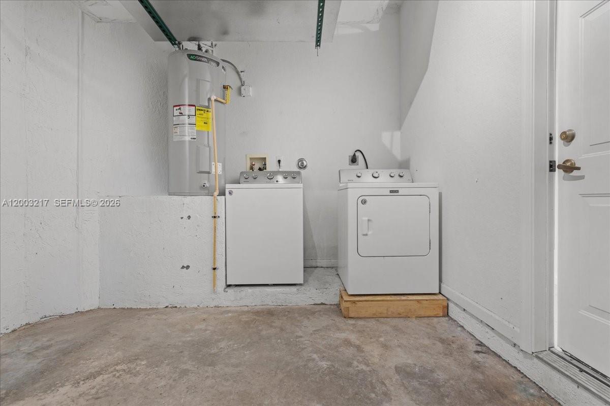 PORTOFINO PALMS - Residential