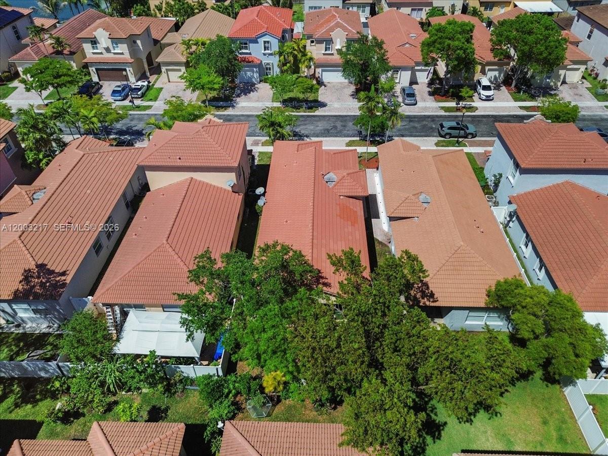 PORTOFINO PALMS - Residential