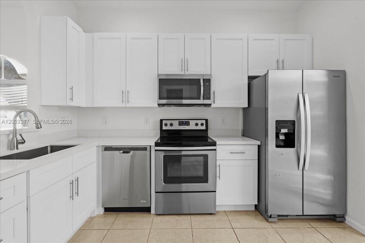 PORTOFINO PALMS - Residential