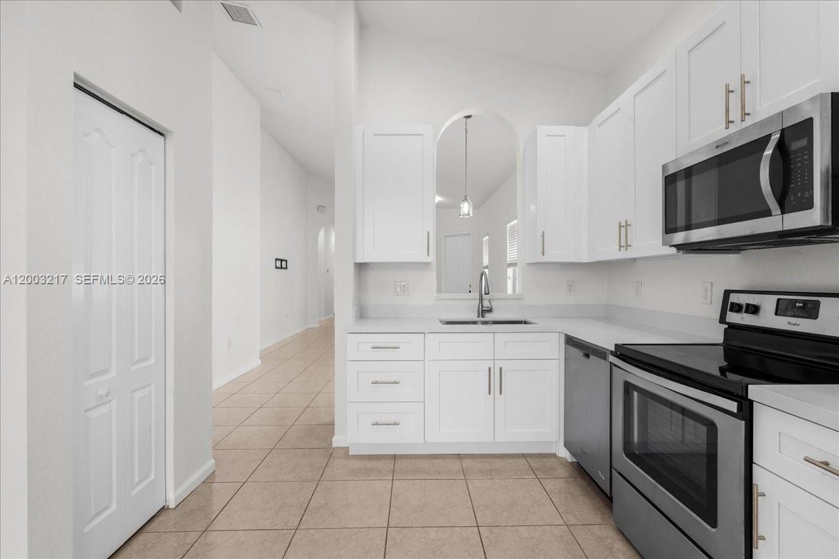 PORTOFINO PALMS - Residential