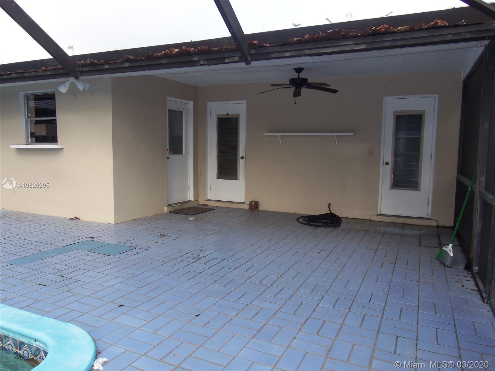 WYNNEWOOD ACRES 5 - Residential