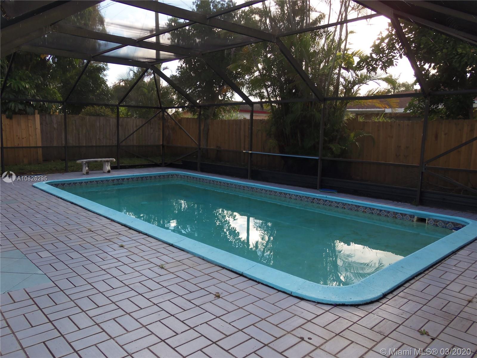 WYNNEWOOD ACRES 5 - Residential